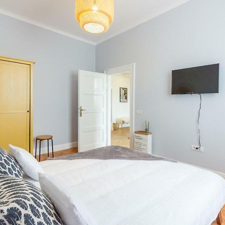 City Chic 3 Bedroom Apartment Cluj-Napoca Luaran gambar