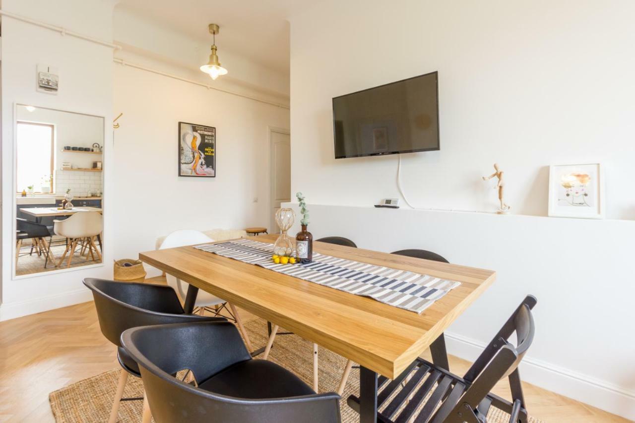 City Chic 3 Bedroom Apartment Cluj-Napoca Luaran gambar