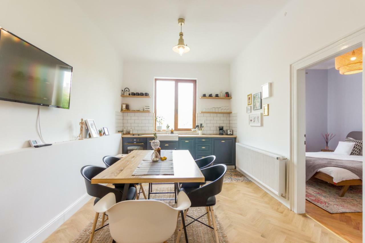 City Chic 3 Bedroom Apartment Cluj-Napoca Luaran gambar