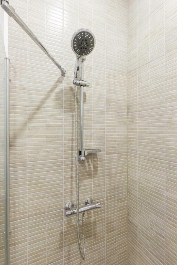 City Chic 3 Bedroom Apartment Cluj-Napoca Luaran gambar