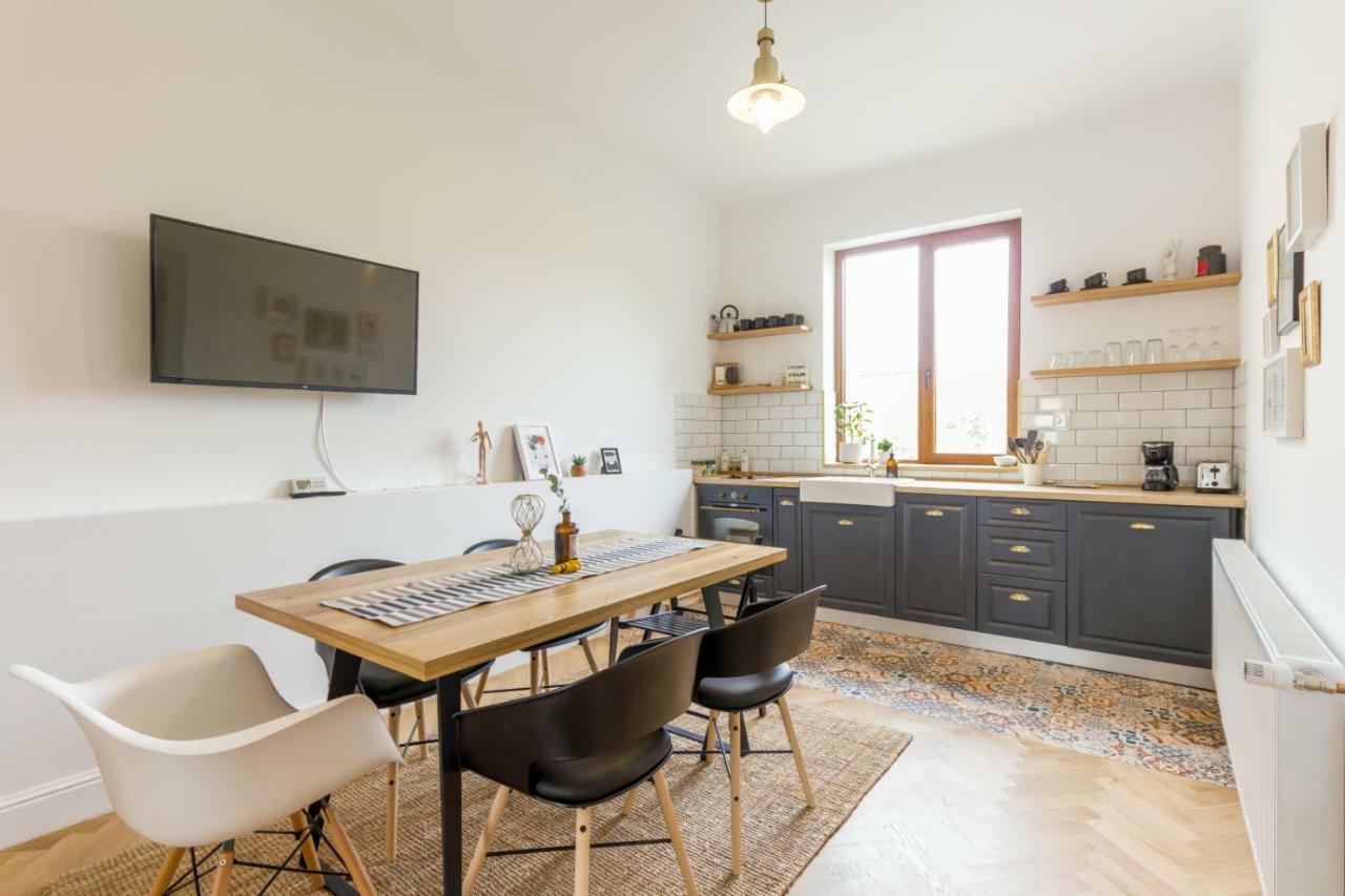 City Chic 3 Bedroom Apartment Cluj-Napoca Luaran gambar
